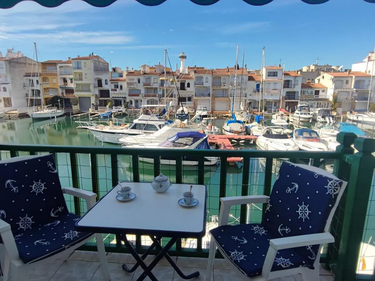 Port Ducal A102 Apartman Empuriabrava